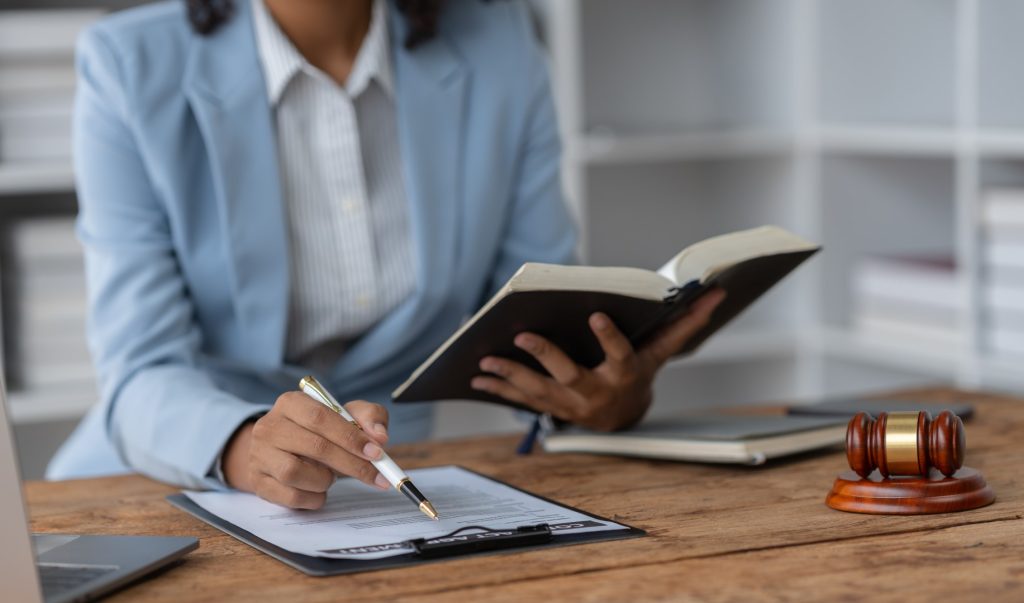 Titoli abilitativi per eseguire interventi edili